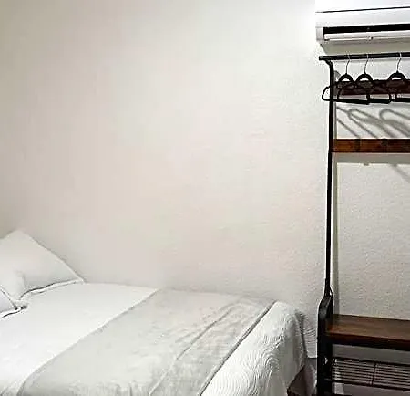 Rincon Extremeno Hotel *